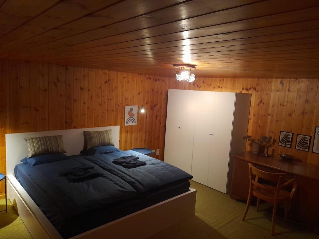 bett-1