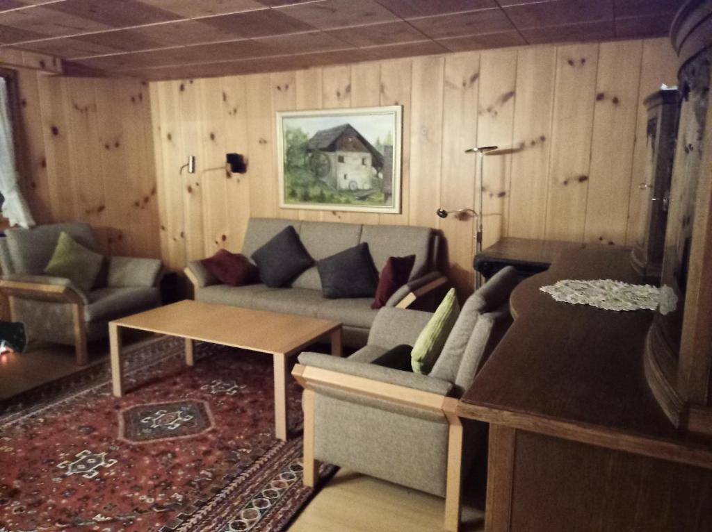 sofa-1